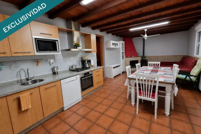 Espectacular casa de planta baja con parcela de 1.600 m² en entorno natural único — 9