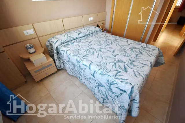 ¡Vistas al mar! Amplio, esquinero y alto en residencial con piscina, garaje y terraza — 37