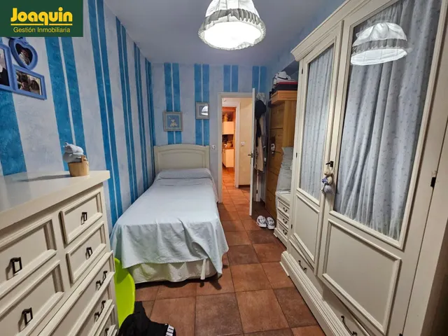 Piso totalmente reformado en la Avenida Barcelona — 16
