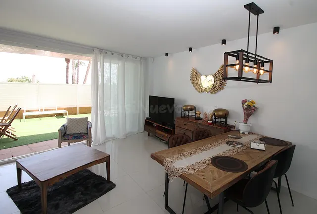 MAGNÍFICO APARTAMENTO CON DOS PLAZAS DE APARCAMIENTO EN PRIM