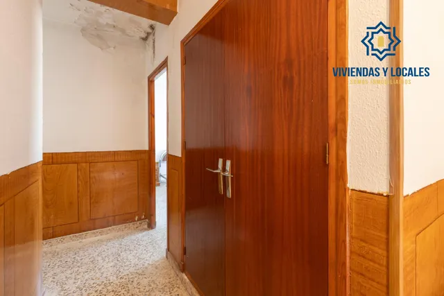 Edificio con gran potencial de inversión en La Zubia — 46