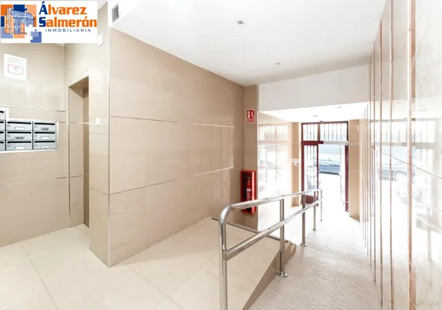 En Venta Piso de 4 dormitorios con ascensor, ideal para reformar a tu gusto. — 20