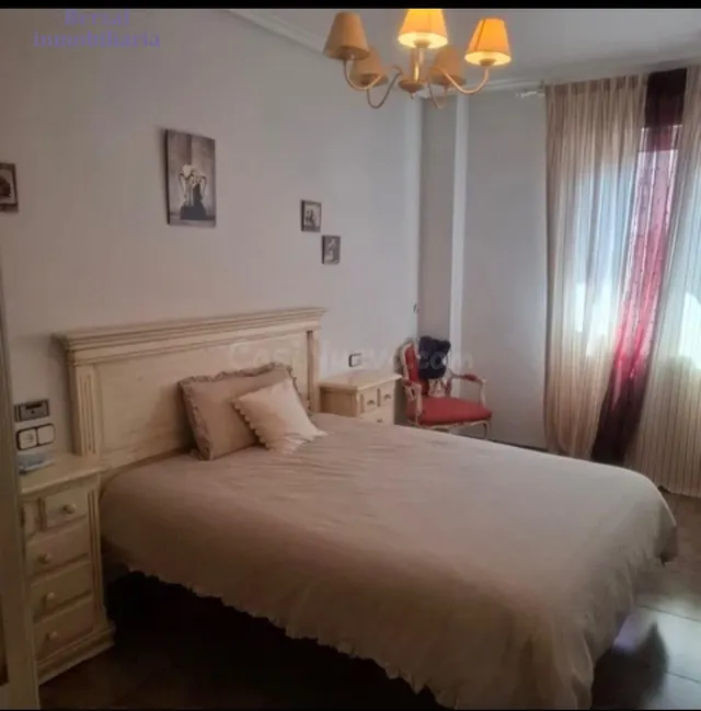 Piso a 10 Km de Logroño. Tres hb, salón, cocina y baño. Con  - foto 5