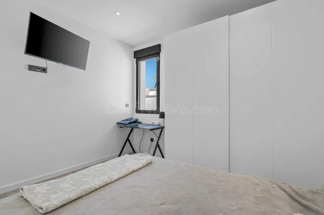 VILLA DE 4 DORMITORIOS Y 2 BAÑOS EN FORTUNA (MURCIA) — 40