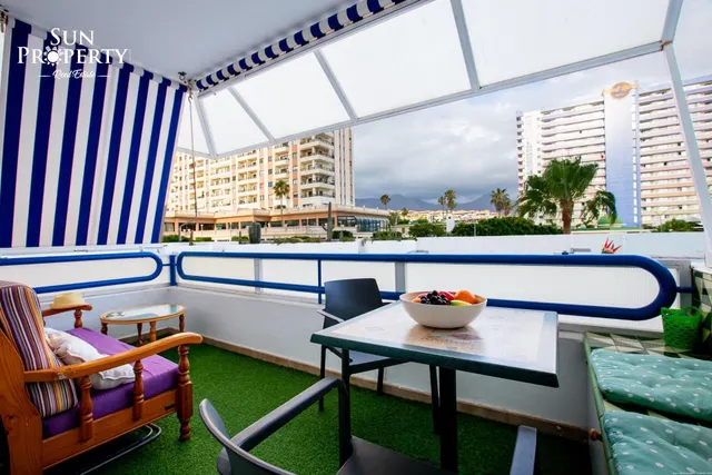 LUMINOSO APARTAMENTO CON TERRAZA A POCOS PASOS DEL MAR EN PL