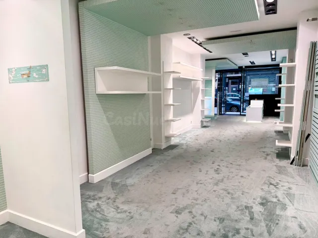 ¡Ubicación Prime! Local impecable de 112 m2 en el corazón co - foto 3