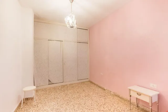 Amplio piso en venta para reformar en el Barrio del Carmen, Murcia — 33