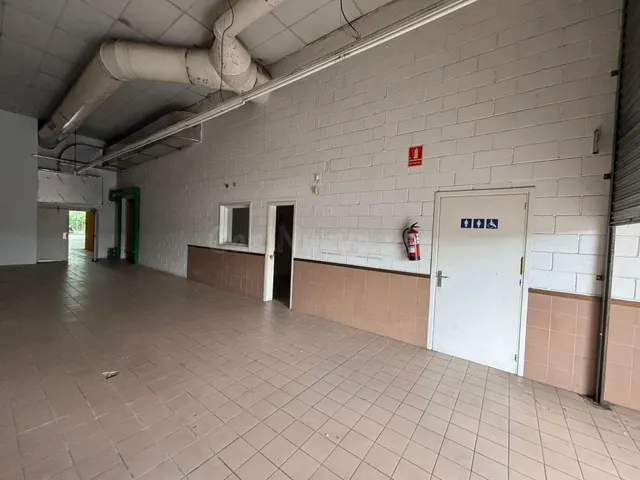 Local comercial de 540â¯m2 en el centro de Caldes de Montbu - foto 5