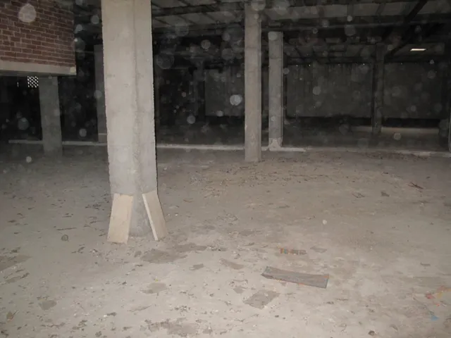++se vende local comercial dando a dos calles en esquina en el palmar murcia++ 946m2 — 2