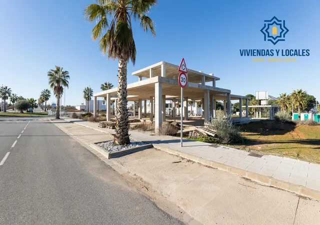 SOLAR EXCLUSIVO CON ESTRUCTURA EN LA NATIVA — 19