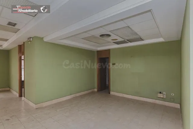 Amplio Local Comercial en la Zona de Tagarete, Almería - Opo - foto 4