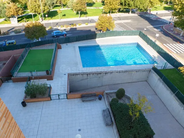 Piso zona ermita, 3 dormitorios, 2 baños, garaje, trastero y piscina — 2
