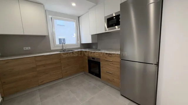 Piso de diseño completamente reformado en venta en Avenida d