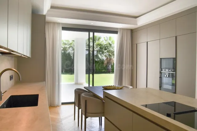 EXCLUSIVO RESIDENCIAL DE OBRA NUEVA EN LA COSTA DEL SOL — 13