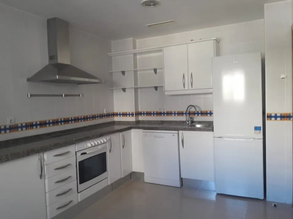 ESPECTACULAR PISO EN NERVIÓN DE 3 habitaciones, SALÓN, COCINA, 2 BAÑOS Y GARAJE.