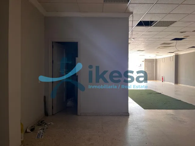 Venta de Local comercial en Utrera - Sevilla — 11