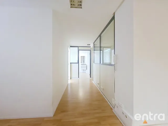 Oficina en venta en Avenida de Maisonnave — 8