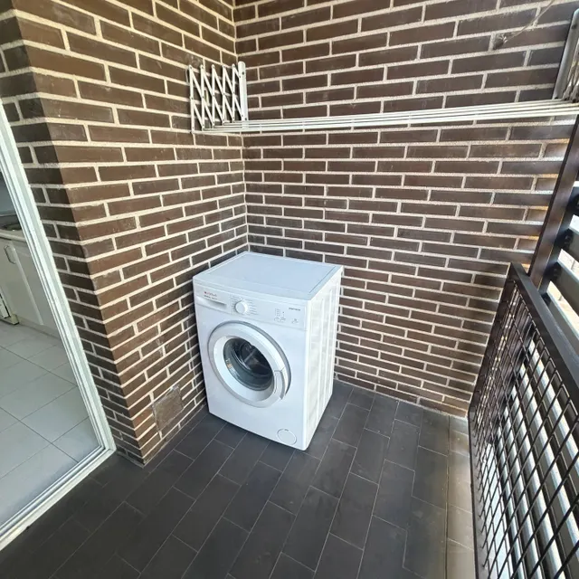 Urbanizacion privada con piscina, 4 dormitorios, 2 baños y posibilidad de adquirir una plaza de garaje doble — 9