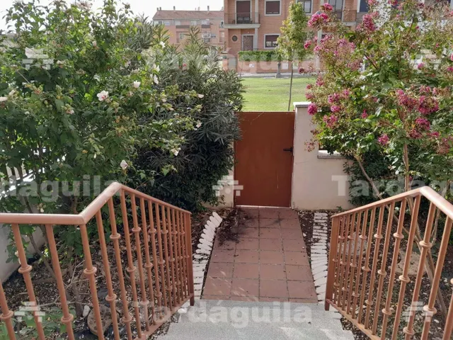 CHALET EN VILLARES DE LA REINA — 17