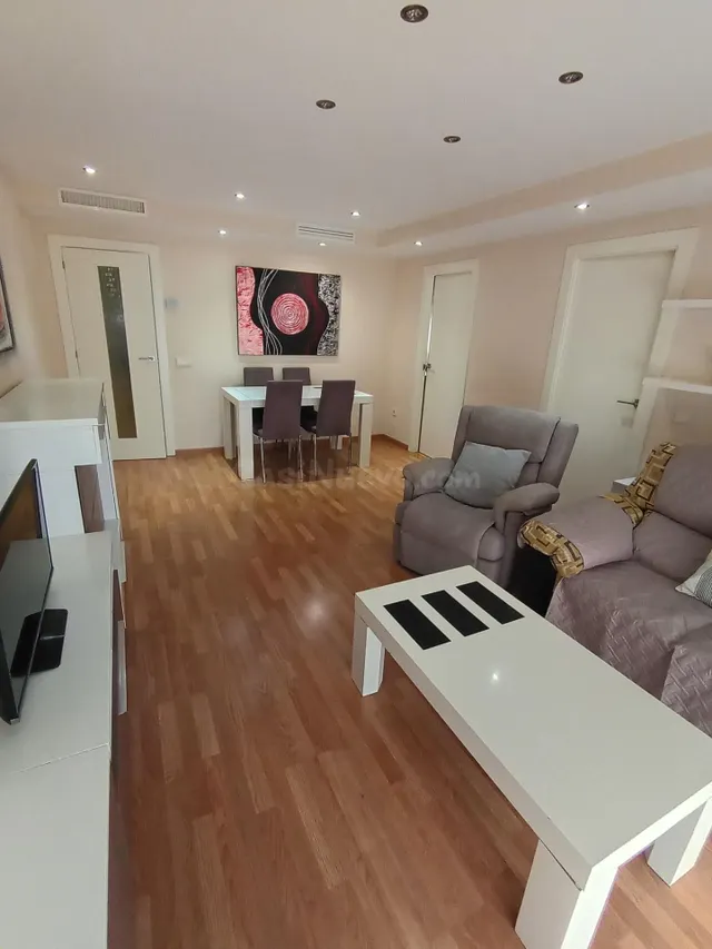 ¡Tu nuevo espacio en el corazón de Murcia! Junto Plaza Juan  - foto 3