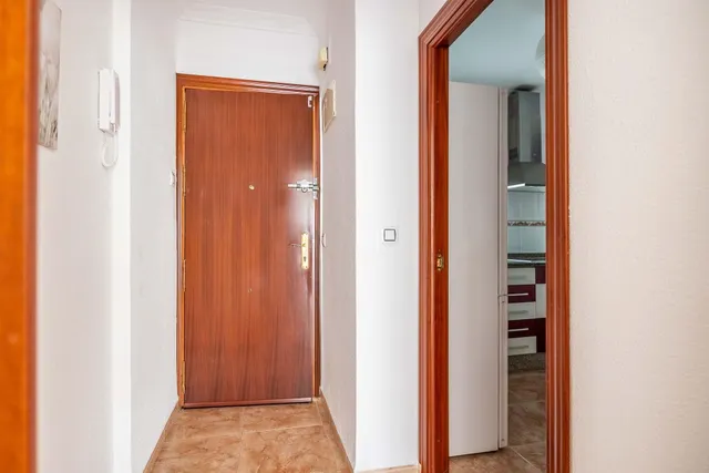 PISO DE 4 DORMITORIOS CONVERTIDO EN 2 EN PLENO CORAZÓN DE TRIANA — 9