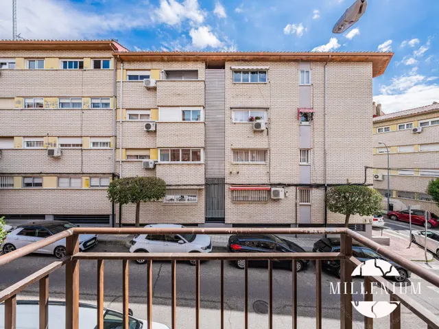 Exclusiva vivienda tríplex en San Fernando de Henares - foto 4