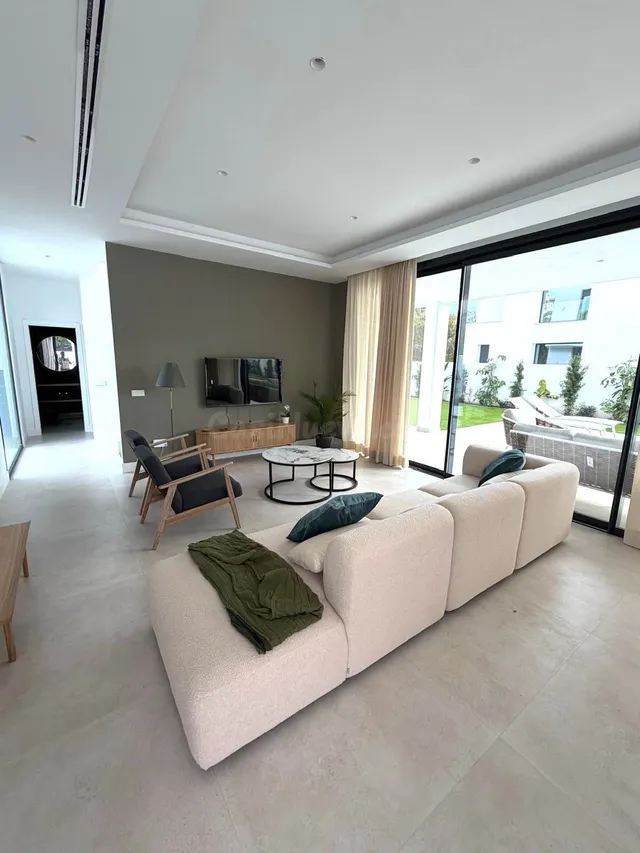 Chalet 5 habitaciones 302m² en venta - Costa Del Sol - foto 4