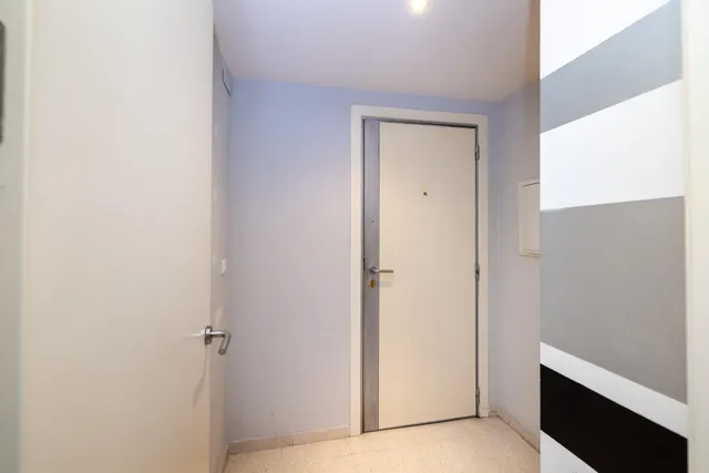 Piso en Serrallo, calle Aconcagua. Vivienda del 2007, situada en 2ª planta, con vistas despejadas — 10