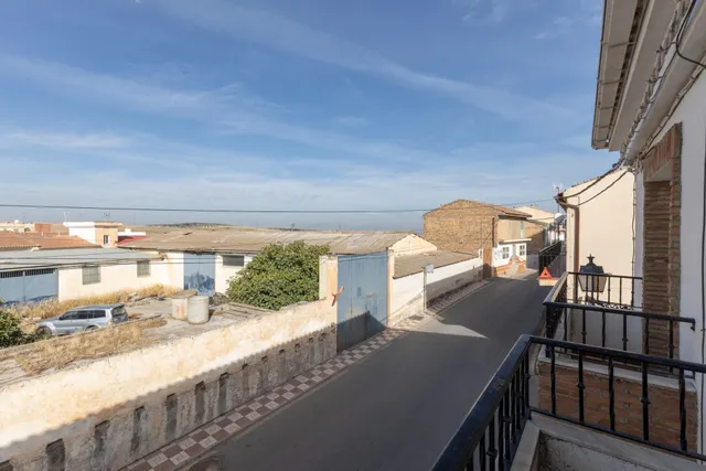 Casa en esquina en venta en Las Gabias — 42