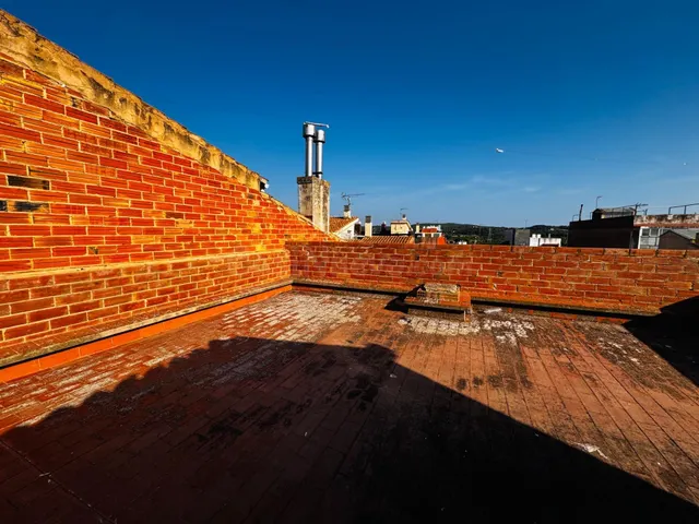 FANTÑSTICO EDIFICIO EN CENTRO LÂ´ARBOÑ - foto 3