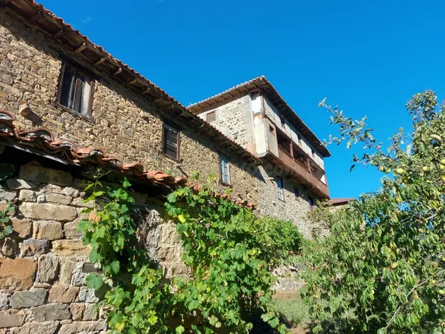 Casa con terreno en Pesaguero - foto 5