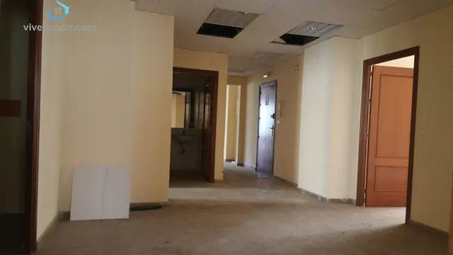 IDEAL INVERSORES. 320 METROS A REFORMAR. PARA OFICINAS O PISOS. — 9
