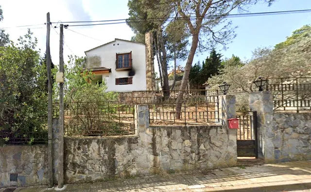 Casa 4 habitaciones 221m² en venta - Cataluña - foto 2