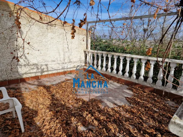 *180.000€* inmobiliaria la mancha vende parcela en Albacete — 39