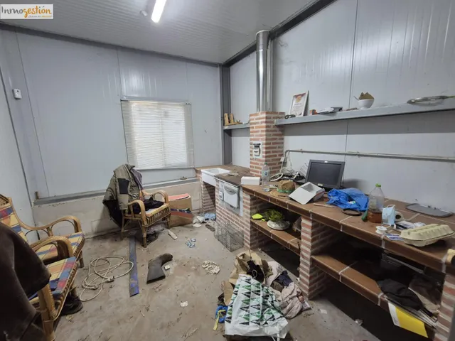 TERRENO CON NAVE EN VENTA EN VILLABAÑEZ (VALLADOLID) — 8
