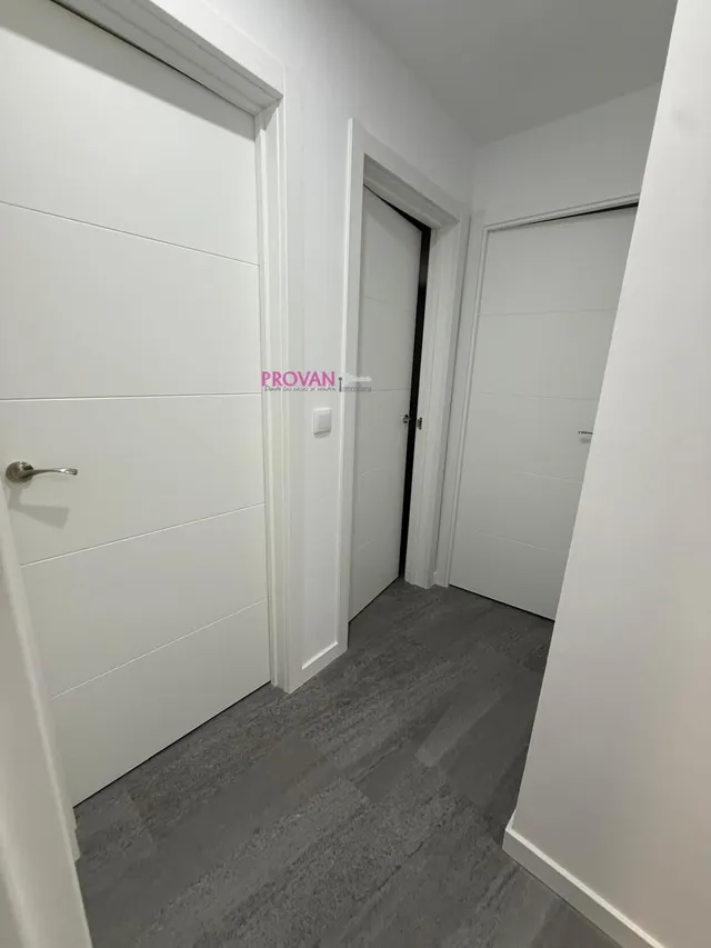 PISO REFORMADO EN ALQUILER CON 3 DORMITORIOS Y ASCENSOR !!! — 18
