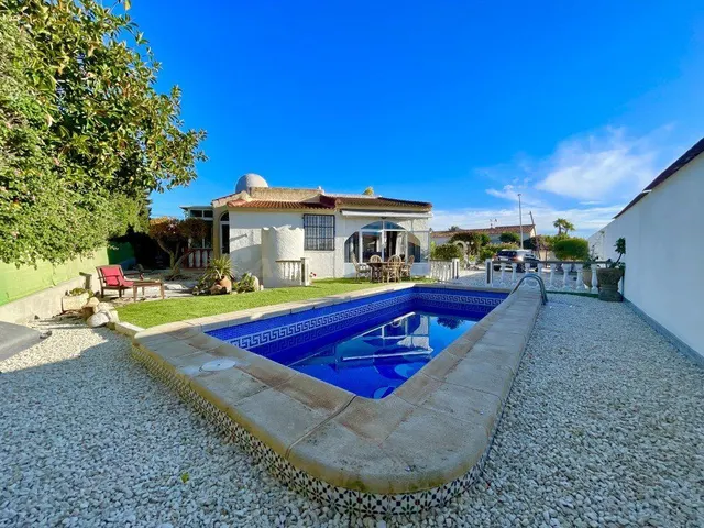 Villa 4 habitaciones 233m² en venta - Centro de la Ciudad Qu