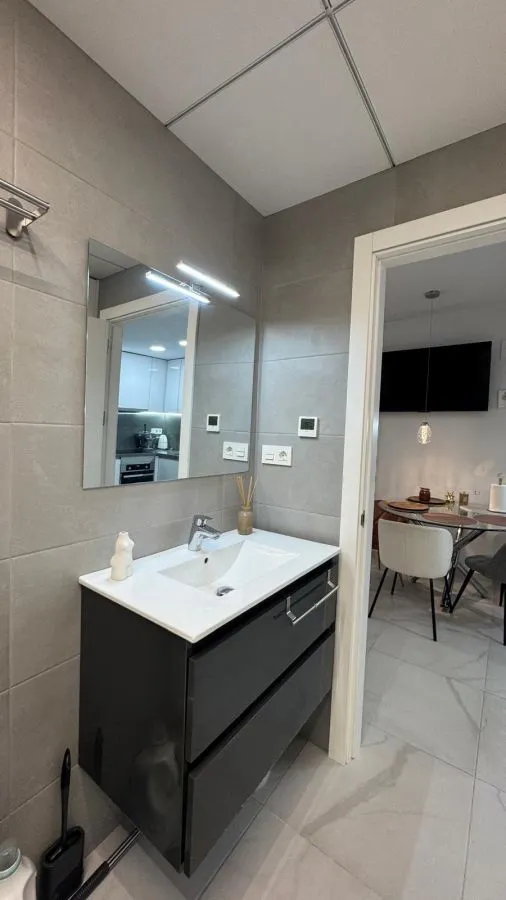 Apartamento 1 habitación 54m² en venta - Estacion de autobuses — 18