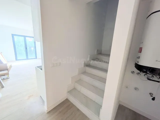 Piso de nueva construcción en Los Pacos, Fuengirola - foto 2