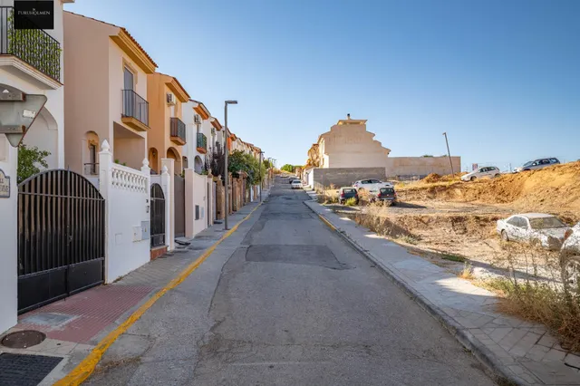 OPORTUNIDAD: SOLAR RESIDENCIAL EN EL CINTURÓN METROPOLITANO DE GRANADA, EN OTURA — 17