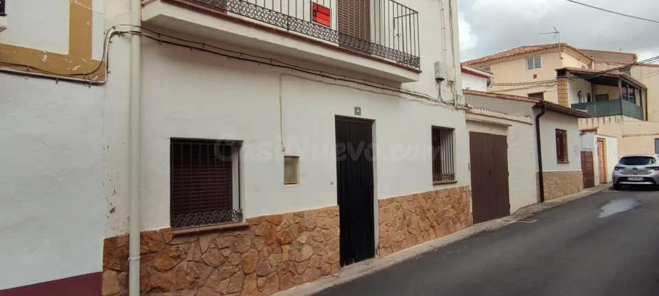 CASA EN VENTA EN OJOS NEGROS