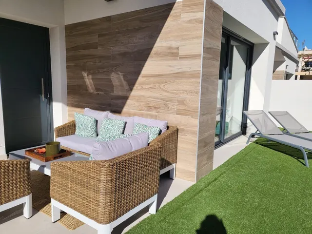 Vivienda con piscina privada y amplio jardín en Almoradí — 24
