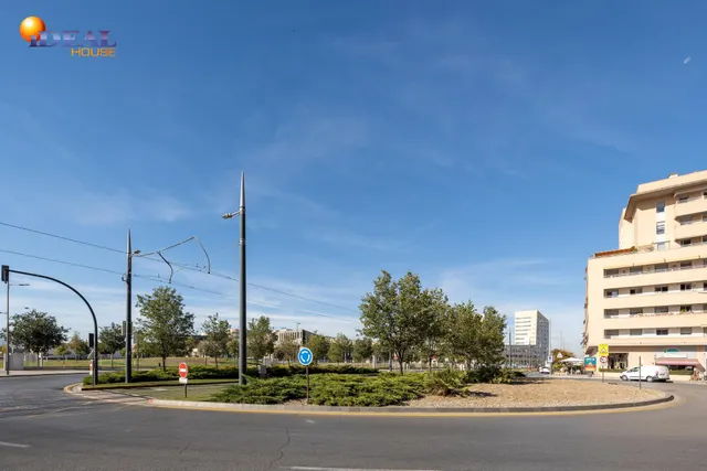 Local comercial en el Campus de la Salud — 21