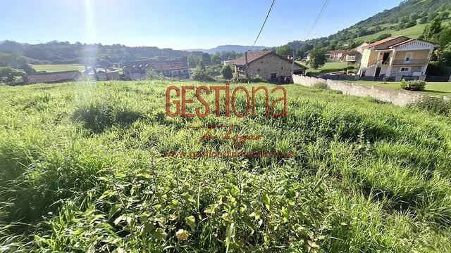 TERRENO URBANO EN LLOREDA. SANTA MARÍA DE CAYON. — 7