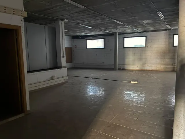 LOCAL COMERCIAL A PIE DE CALLE — 6