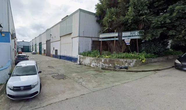 Venta nave industrial en La Linea de la Concepción (Cádiz) - foto 2
