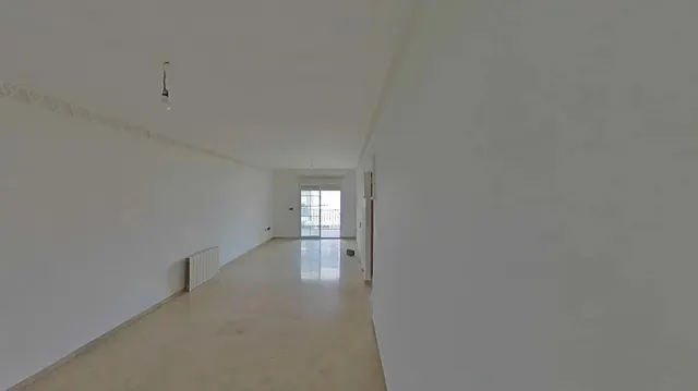 Amplio y Moderno Piso en el Corazón de Armilla — 14