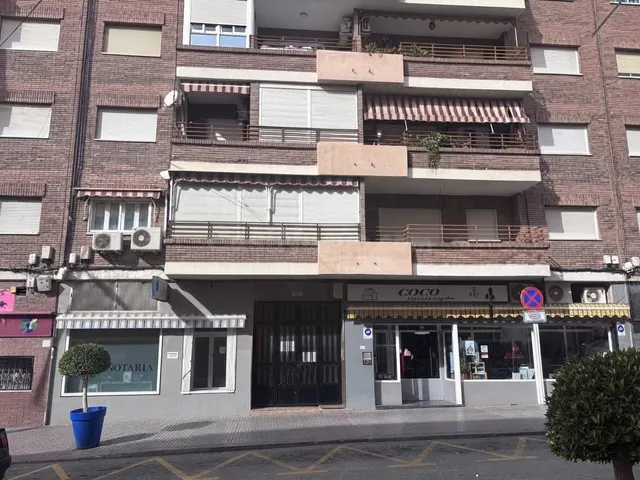 Amplia vivienda reformada de 170 m2, 6 habitaciones, en Plaz