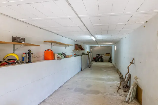 SE VENDE FANTASTICA FINCA RÚSTICA CON 35.000M2 DE TERRENO EN CALVIÀ — 25
