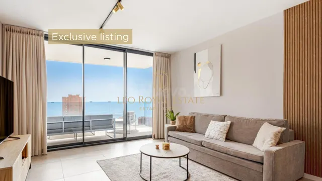 Apartamento de 3 dormitorios en la planta 12 de Torre Sakura